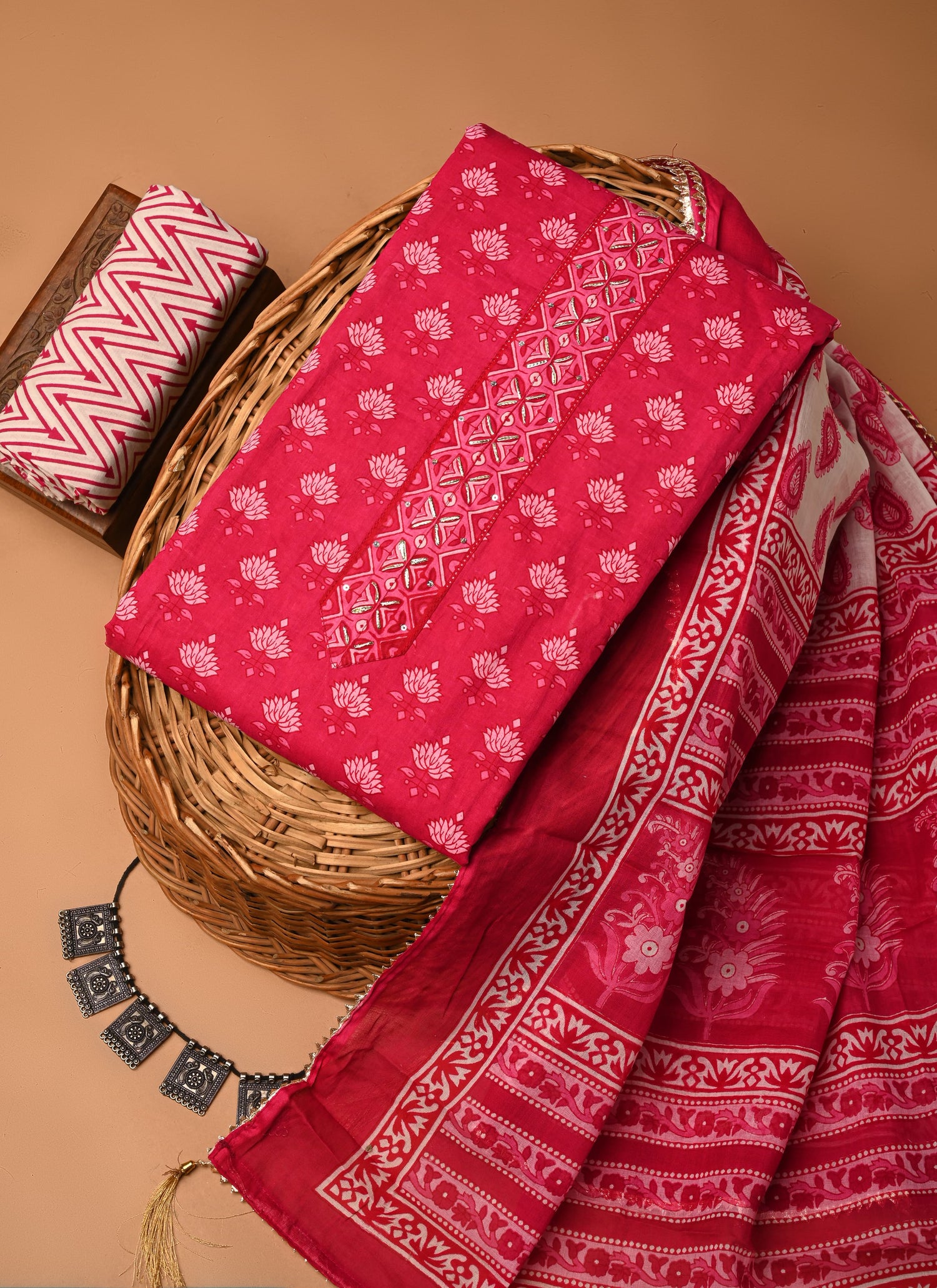 SUIT WITH ZARI GOTAPATTI  WORK