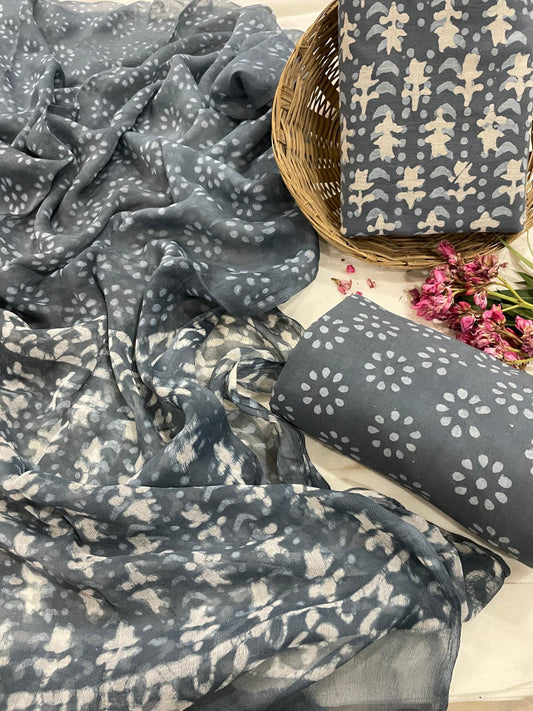 Pure Cotton Suits With Chiffon Dupatta